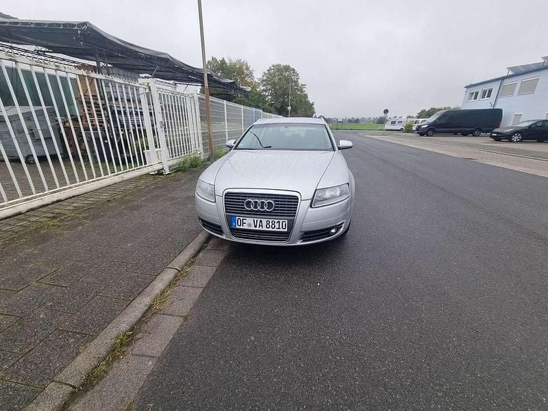 Grau Gebraucht 2005 Audi A6 Kombi | 3.900 € (Superpreis) - Bild 1/4