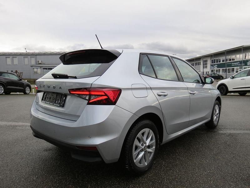 Gebraucht Skoda Fabia Selection 95 PS (69 kW) 2024 Silber Limousine