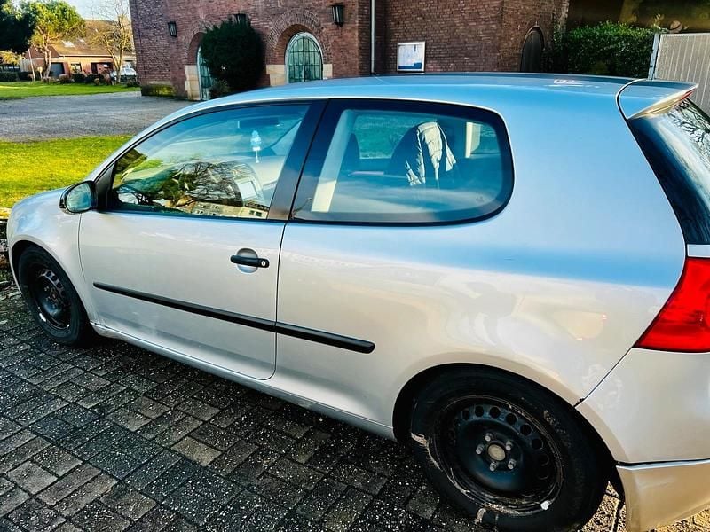 Gebraucht VW Golf IV 75 PS (55 kW) 2003 Silber Limousine