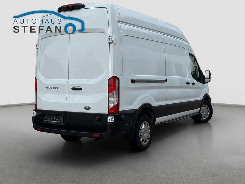 Gebraucht Ford Transit Trend 170 PS (125 kW) 2021 Weiß Van / Kleinbus