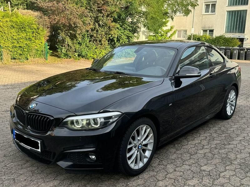 Schwarz Gebraucht 2019 BMW 218 M Sport Coupé | 21.500 € (Fairer Preis) - Bild 1/4
