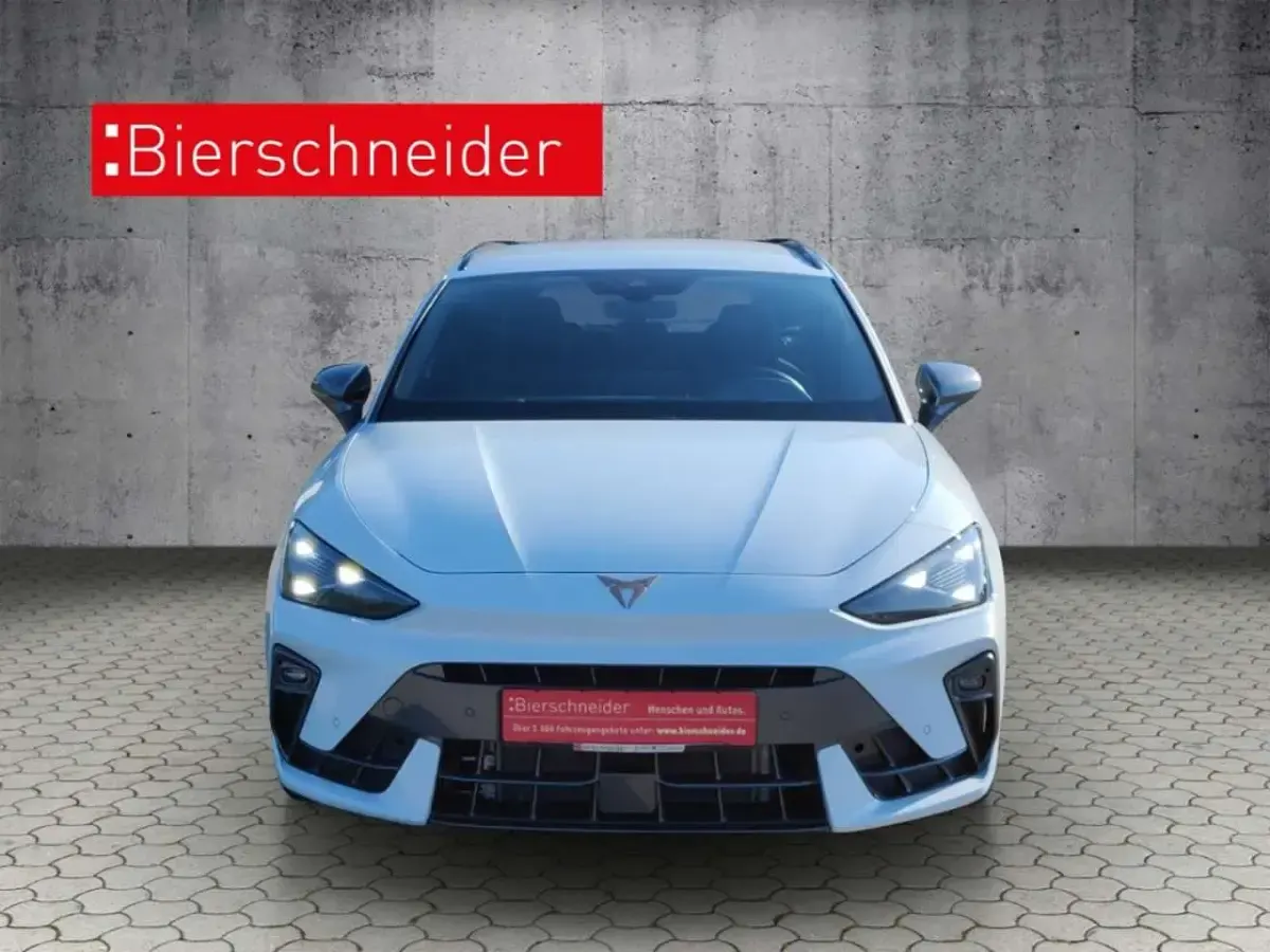 Usata Cupra Leon 150 CV (110 kW) 2025 Bianco Station wagon