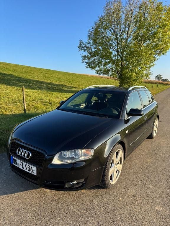 Schwarz Gebraucht 2005 Audi A4 Kombi | 3.500 € (Etwas zu teuer) - Bild 1/4