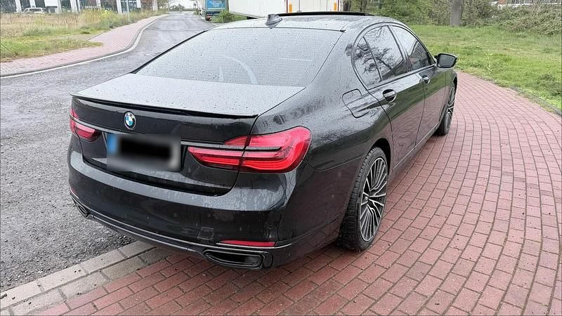 Gebraucht BMW 730 Executive 265 PS (194 kW) 2015 Schwarz Limousine