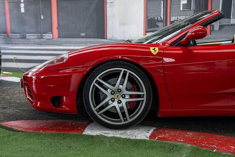 Gebraucht Ferrari 360 2005 Rot Cabrio