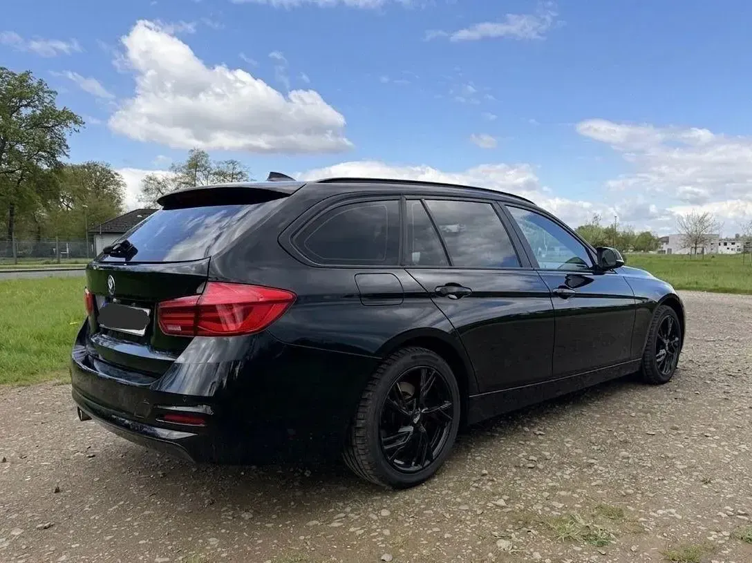 Używany BMW 320 Advantage 190 KM (139 kW) 2016 Czarny Kombi