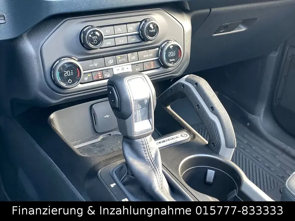 Usado Ford Bronco Outer Banks 334 HP (245 kW) 2025 Azul SUV