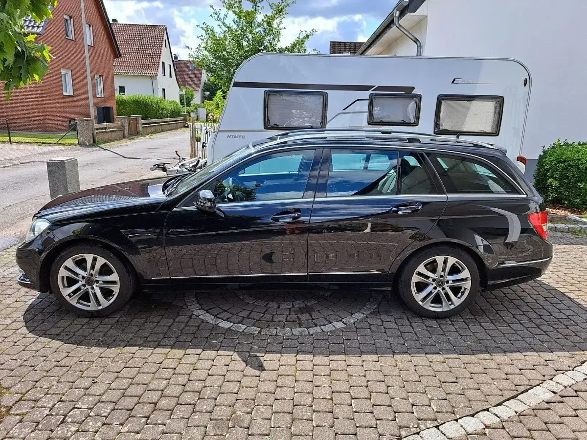 Gebraucht Mercedes C180 Avantgarde 156 PS (114 kW) 2012 Schwarz Kombi