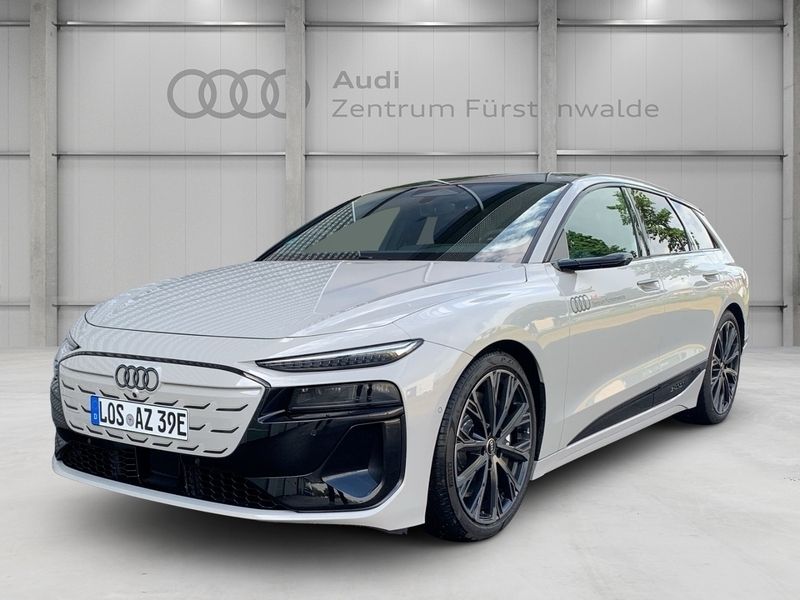 Siambeige metallic Gebraucht 2025 Audi e-tron Ambiente SUV | 99.566 € (Guter Preis) - Bild 1/4
