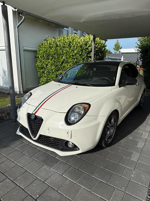 Weiß Gebraucht 2017 Alfa Romeo MiTo Kleinwagen | 9.000 € (Fairer Preis) - Bild 1/4