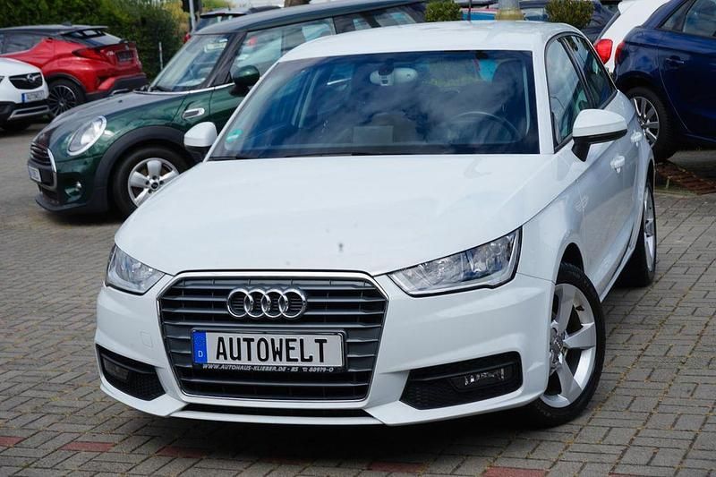 Weiß Gebraucht 2018 Audi A1 Sportback Sport Kleinwagen | 16.900 € (Guter Preis) - Bild 1/4
