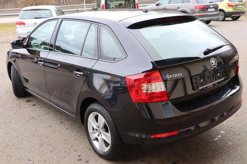 Gebraucht Skoda Rapid Ambition 90 PS (66 kW) 2016 Schwarz Kleinwagen