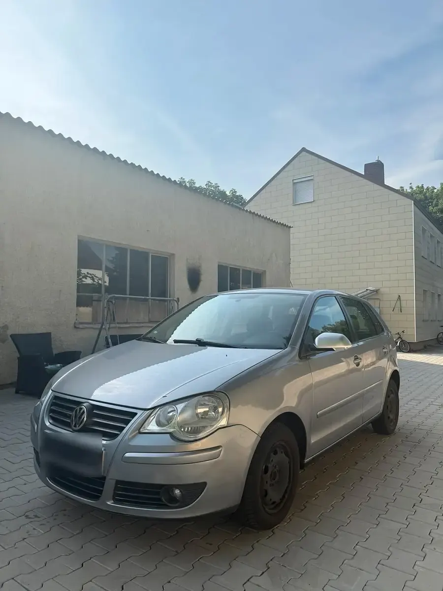 Gebraucht VW Polo 75 PS (55 kW) 2006 Grau Kleinwagen