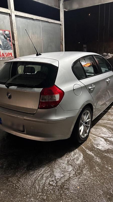 Gebraucht BMW 120 150 PS (110 kW) 2004 Silber Kleinwagen