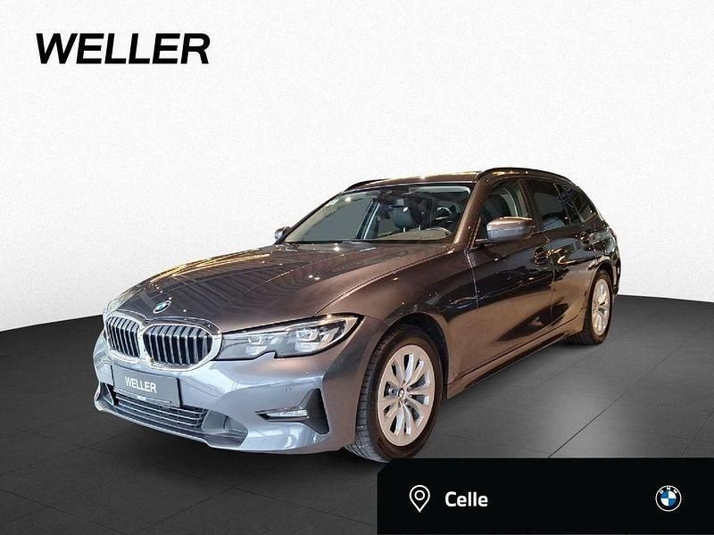 Grau Gebraucht 2021 BMW 318 Sport Line Kombi | 21.450 € (Guter Preis) - Bild 1/4