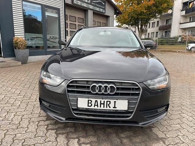 Gebraucht Audi A4 Attraction 143 PS (105 kW) 2013 Grau Kombi