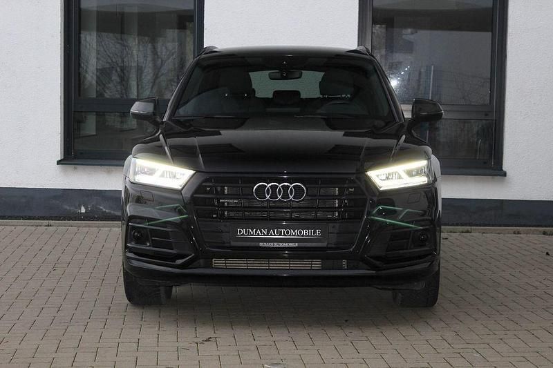 Gebraucht Audi Q5 S-Line 252 PS (185 kW) 2020 Mythosschwarz metallic SUV