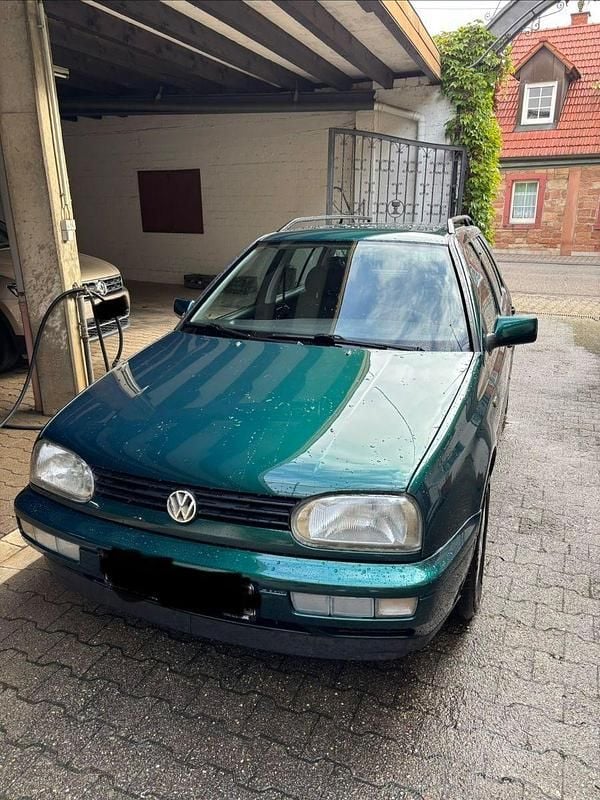 Grün Gebraucht 1997 VW Golf III Family Kombi | 3.000 € (Teuer) - Bild 1/4