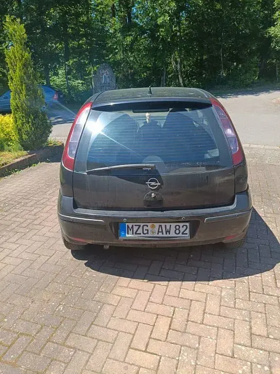 Gebraucht Opel Corsa 75 PS (55 kW) 2004 Schwarz Kleinwagen
