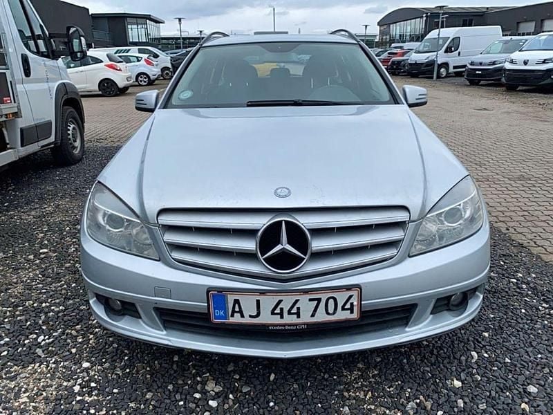 Gebraucht Mercedes C180 156 PS (114 kW) 2010 Silber Kombi