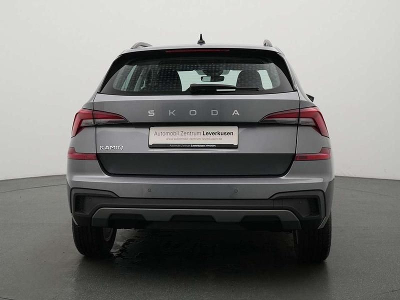 Neu Skoda Kamiq Selection 116 PS (85 kW) 2026 Graphitgrau SUV