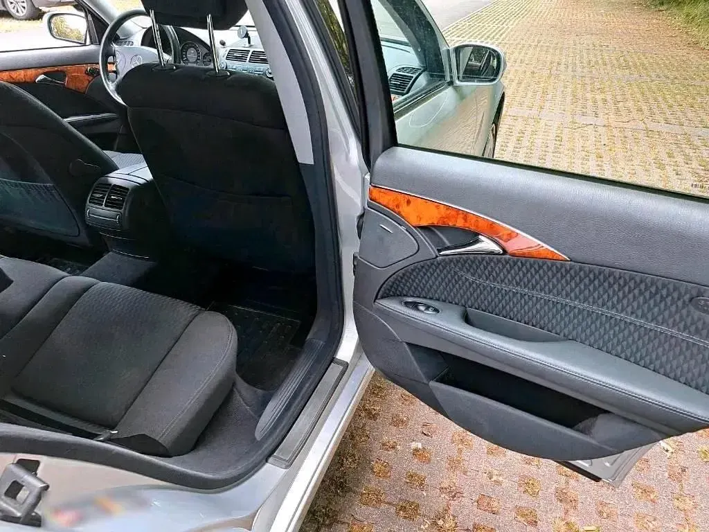 Gebraucht Mercedes E200 Elegance 163 PS (119 kW) 2005 Silber Kombi