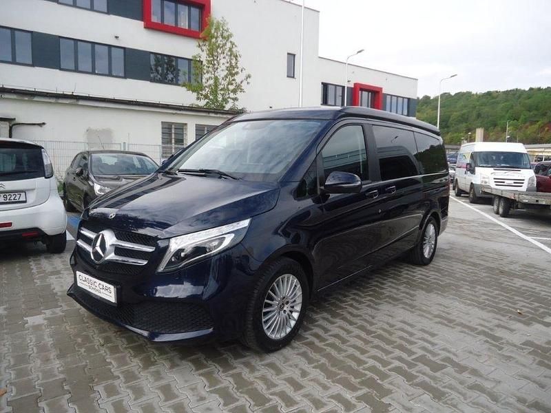 Blau Gebraucht 2021 Mercedes V300 Marco Polo Van / Kleinbus | 63.900 € (Guter Preis) - Bild 1/4