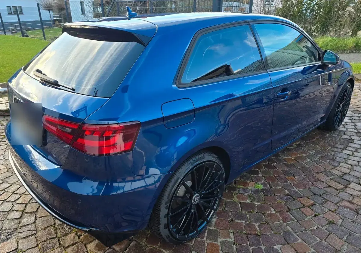 Gebraucht Audi A3 Ambition 150 PS (110 kW) 2014 Blau Limousine