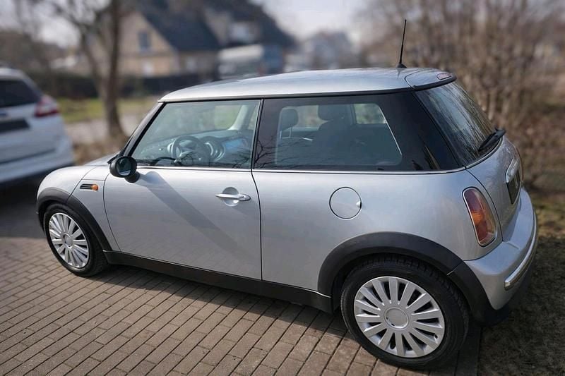 Second-hand Mini Cooper 136 CP (100 kW) 2004 Argintiu Hatchback