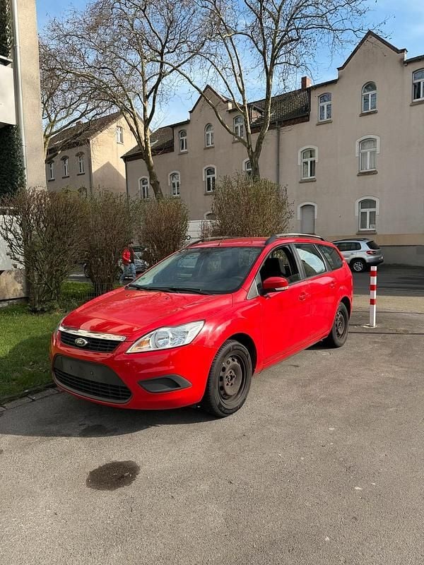 Gebraucht Ford Focus 109 PS (80 kW) 2009 Rot Kombi