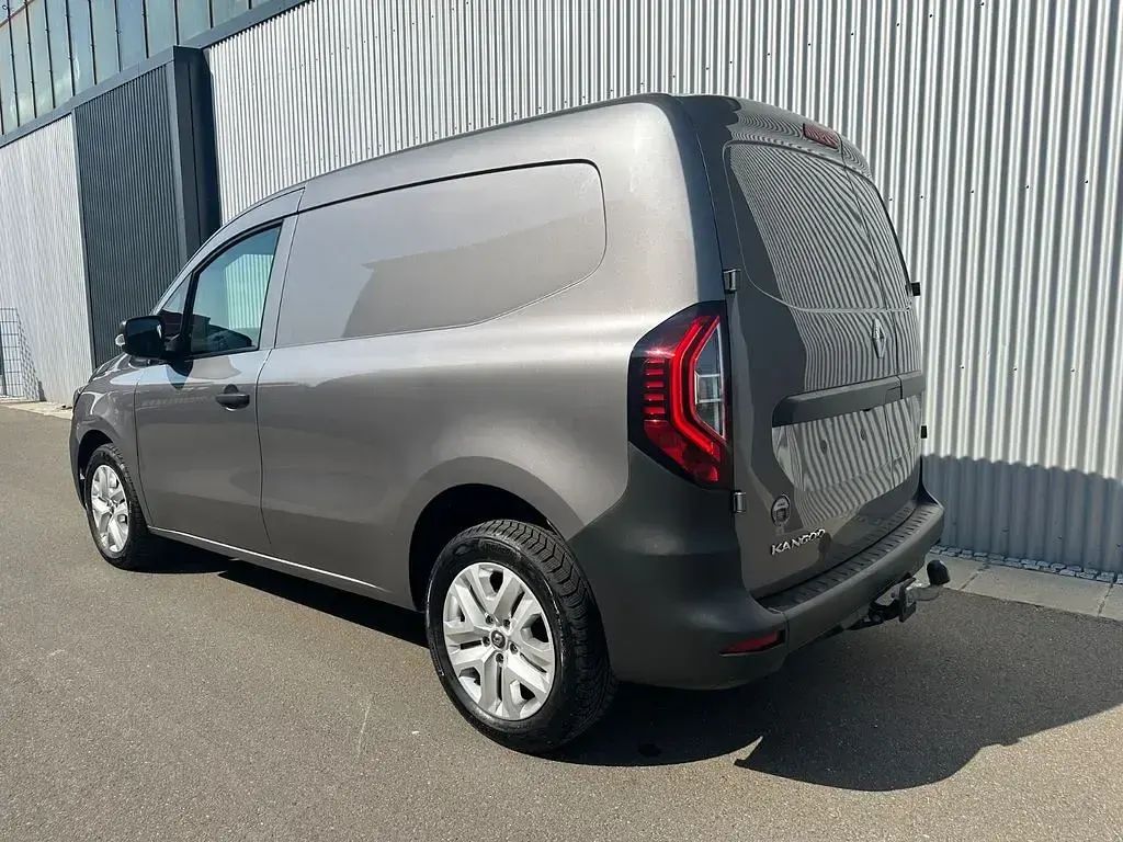 Gebraucht Renault Kangoo 131 PS (96 kW) 2022 Silber Van / Kleinbus