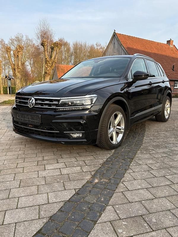 Gebraucht VW Tiguan Highline 150 PS (110 kW) 2020 Schwarz SUV