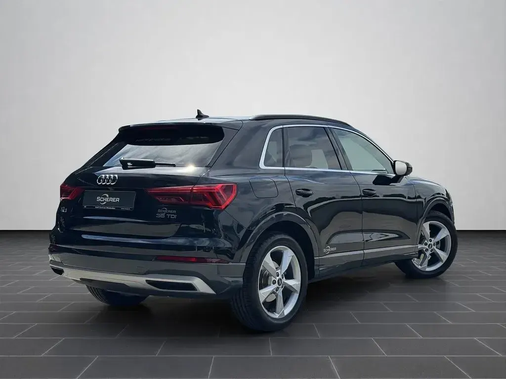 Gebraucht Audi Q3 Comfort 150 PS (110 kW) 2025 Mythosschwarz metallic SUV
