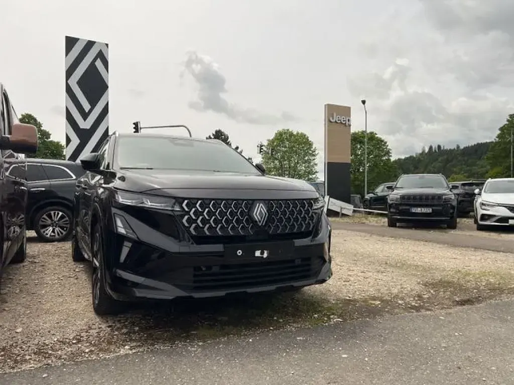 Używany Renault Espace Techno 200 KM (147 kW) 2025 Czarny SUV