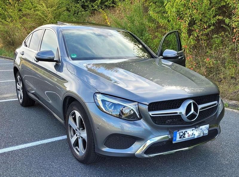 Grau Gebraucht 2016 Mercedes GLC220 AMG line Coupé | 35.200 € (Guter Preis) - Bild 1/4