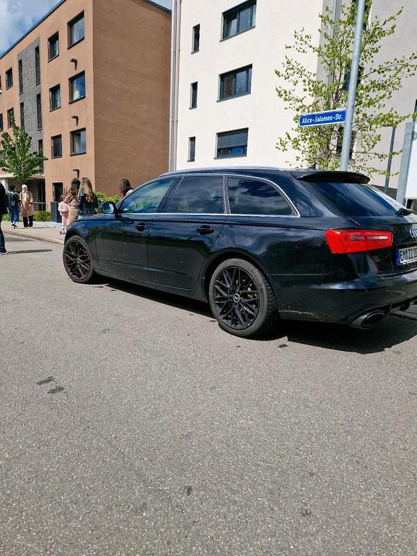 Schwarz Gebraucht 2013 Audi A6 Kombi | 13.150 € (Guter Preis) - Bild 1/4