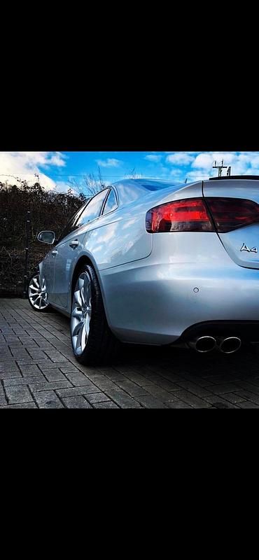 Gebraucht Audi A4 185 PS (136 kW) 2009 Grau Limousine