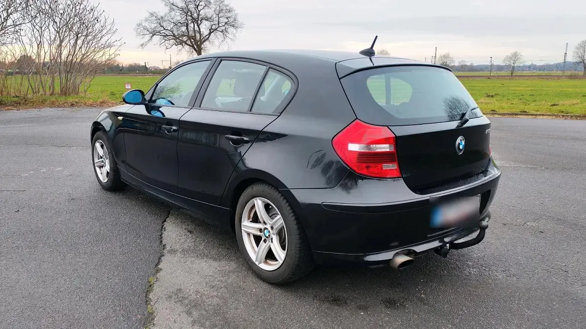 Gebraucht BMW 118 143 PS (105 kW) 2007 Schwarz Kleinwagen