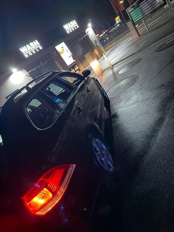 Gebraucht VW Golf V 140 PS (102 kW) 2007 Schwarz Kombi