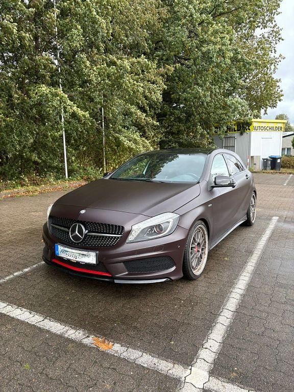 Silber Gebraucht 2012 Mercedes A250 AMG Limousine | 13.690 € (Guter Preis) - Bild 1/4