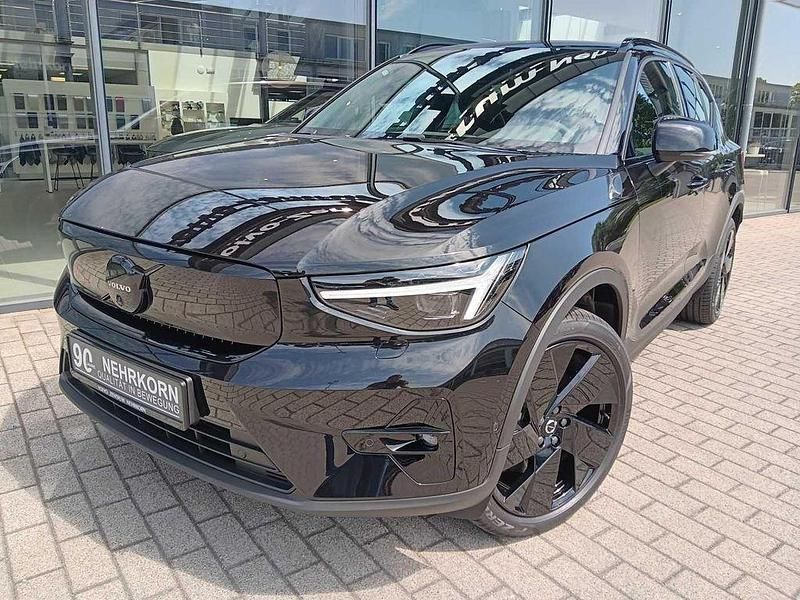 Używany Volvo EX40 Plus 185 kW (252 KM) 2025 Czarny SUV