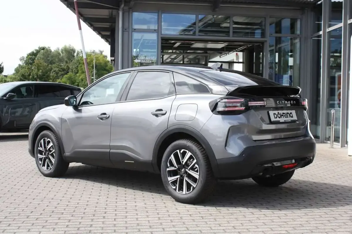 Neu Citroën C4 145 PS (106 kW) 2026 Mercure grau lackierung SUV