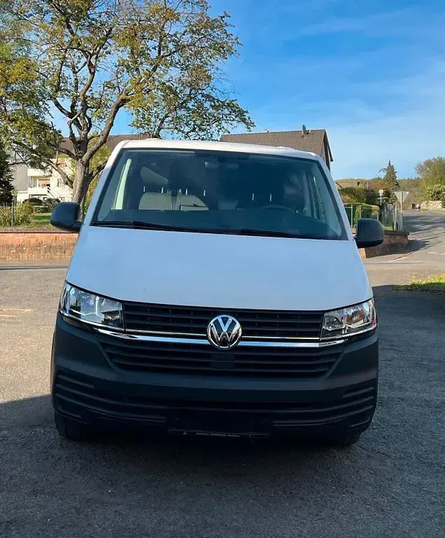 Gebraucht VW Transporter 110 PS (80 kW) 2022 Weiß Van
