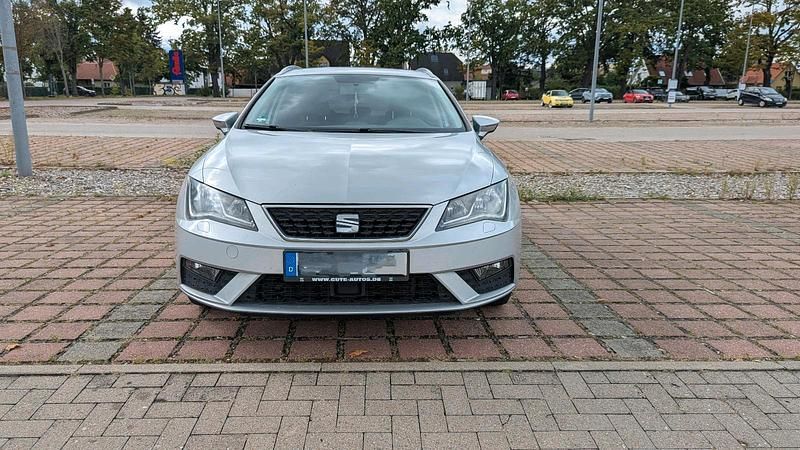 Silber Gebraucht 2017 Seat Leon ST Kombi | 8.799 € (Guter Preis) - Bild 1/4