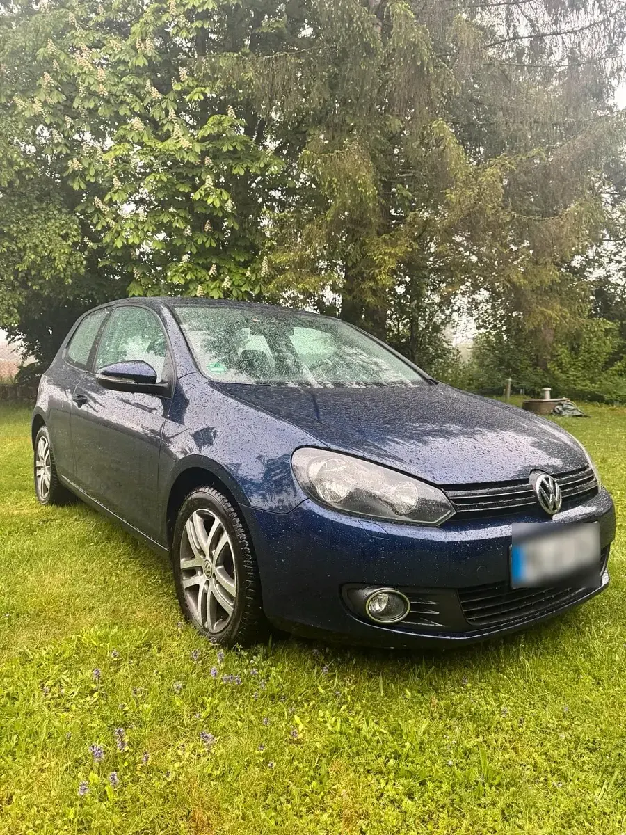 Gebraucht VW Golf VI 80 PS (58 kW) 2010 Blau Kleinwagen