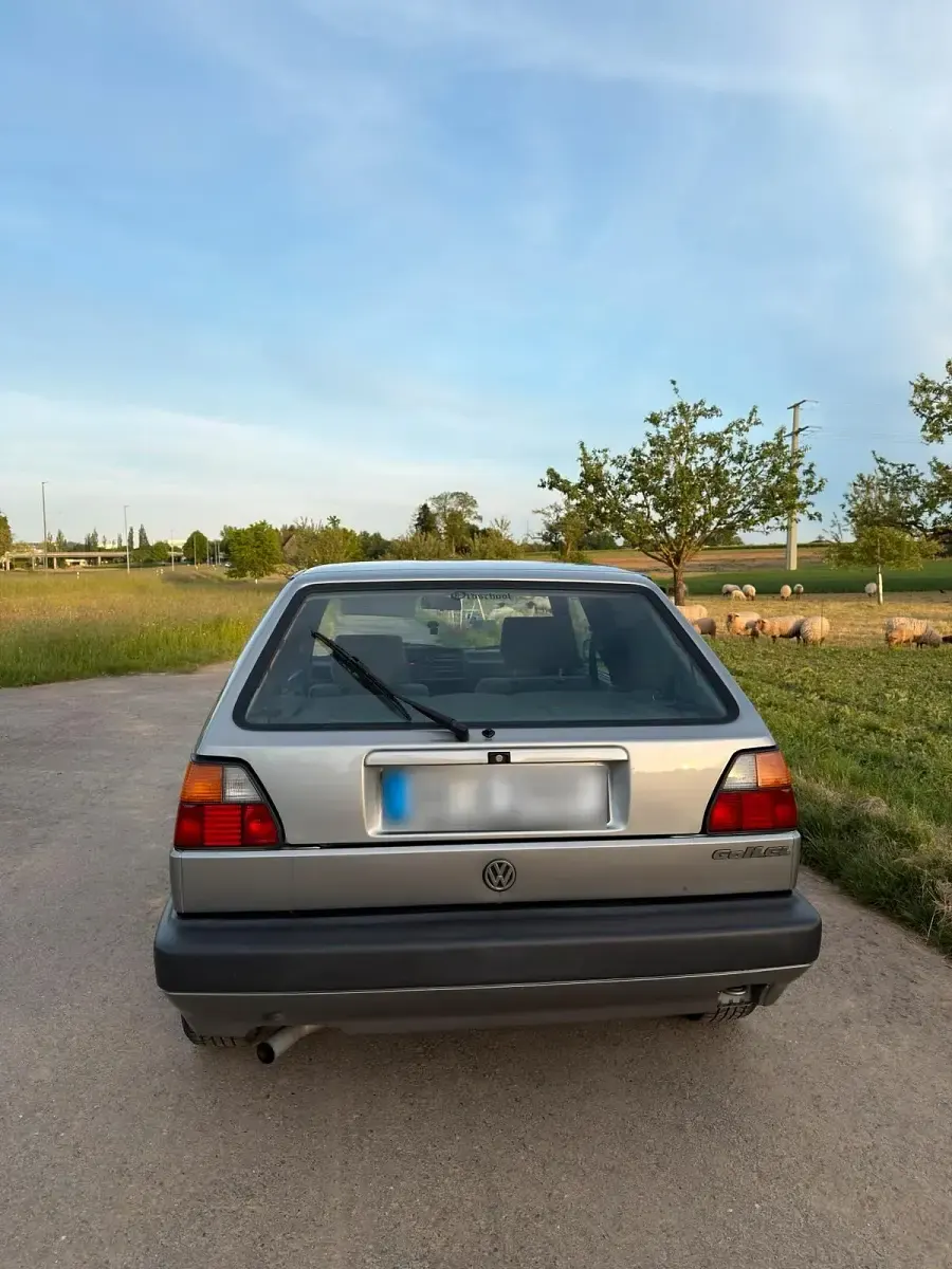 Gebraucht VW Golf II 90 PS (66 kW) 1989 Silber Kleinwagen