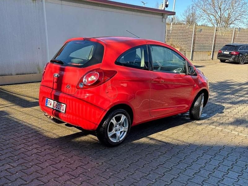 Gebraucht Ford Ka Ambiente 69 PS (50 kW) 2009 Rot Kleinwagen