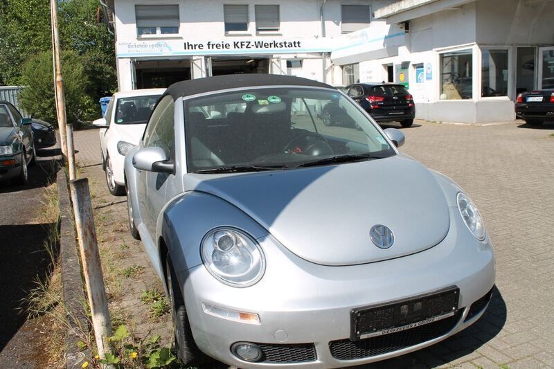 Gebraucht VW New Beetle Cabriolet 116 PS (85 kW) 2007 Reflexsilber metallic Cabrio