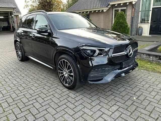 Gebraucht Mercedes GLE300 AMG line 245 PS (180 kW) 2020 Schwarz SUV