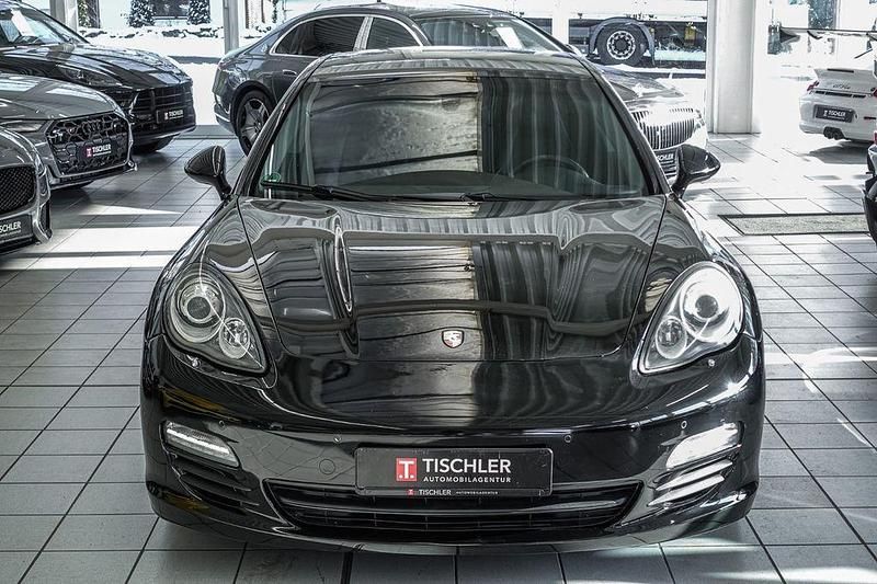 Gebraucht Porsche Panamera Diesel 250 PS (183 kW) 2011 Schwarz Kleinwagen